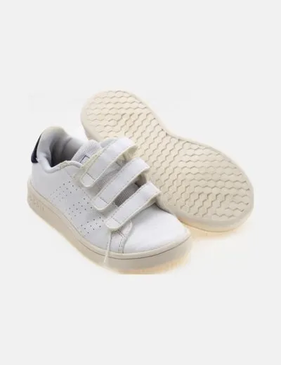 Adidas Deportiva básica blanca