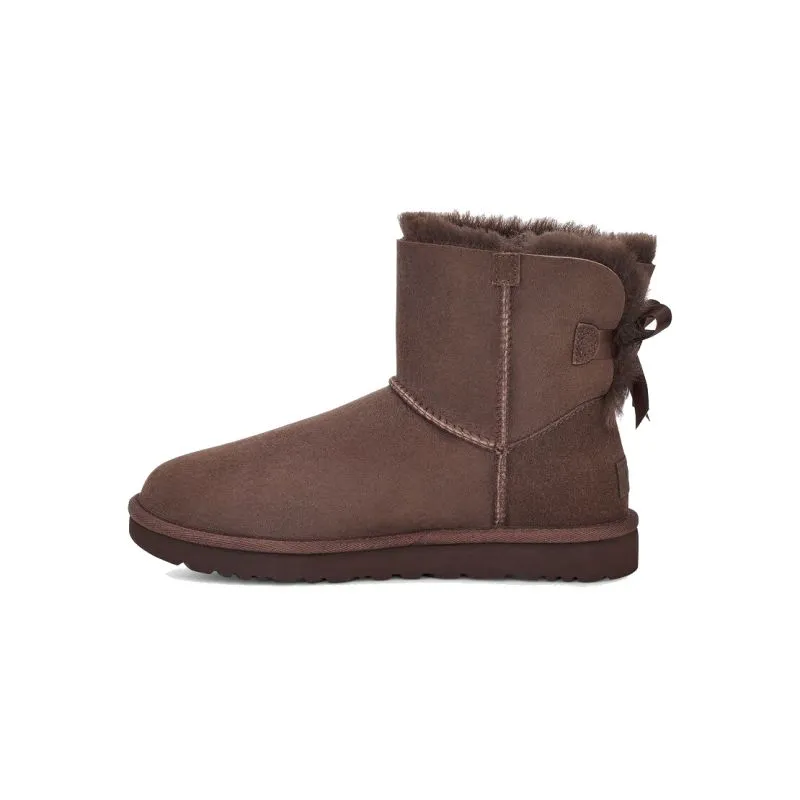 Botas de invierno UGG Mini Bayley Bow II (cedro quemado) Mujer