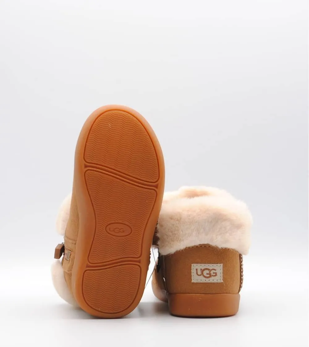 BOTITAS UGG NIÑA DREAMEE BOOTIE CHESTNUT PELO