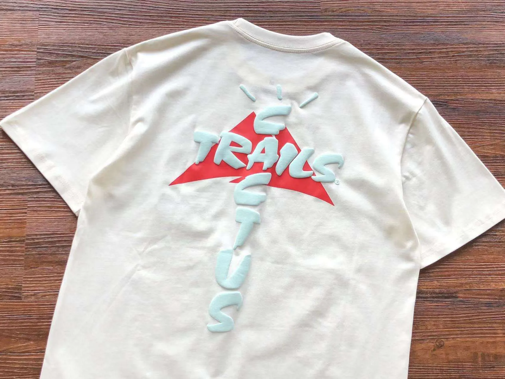 Camiseta Cactus Jack – Travis Scott Merchan