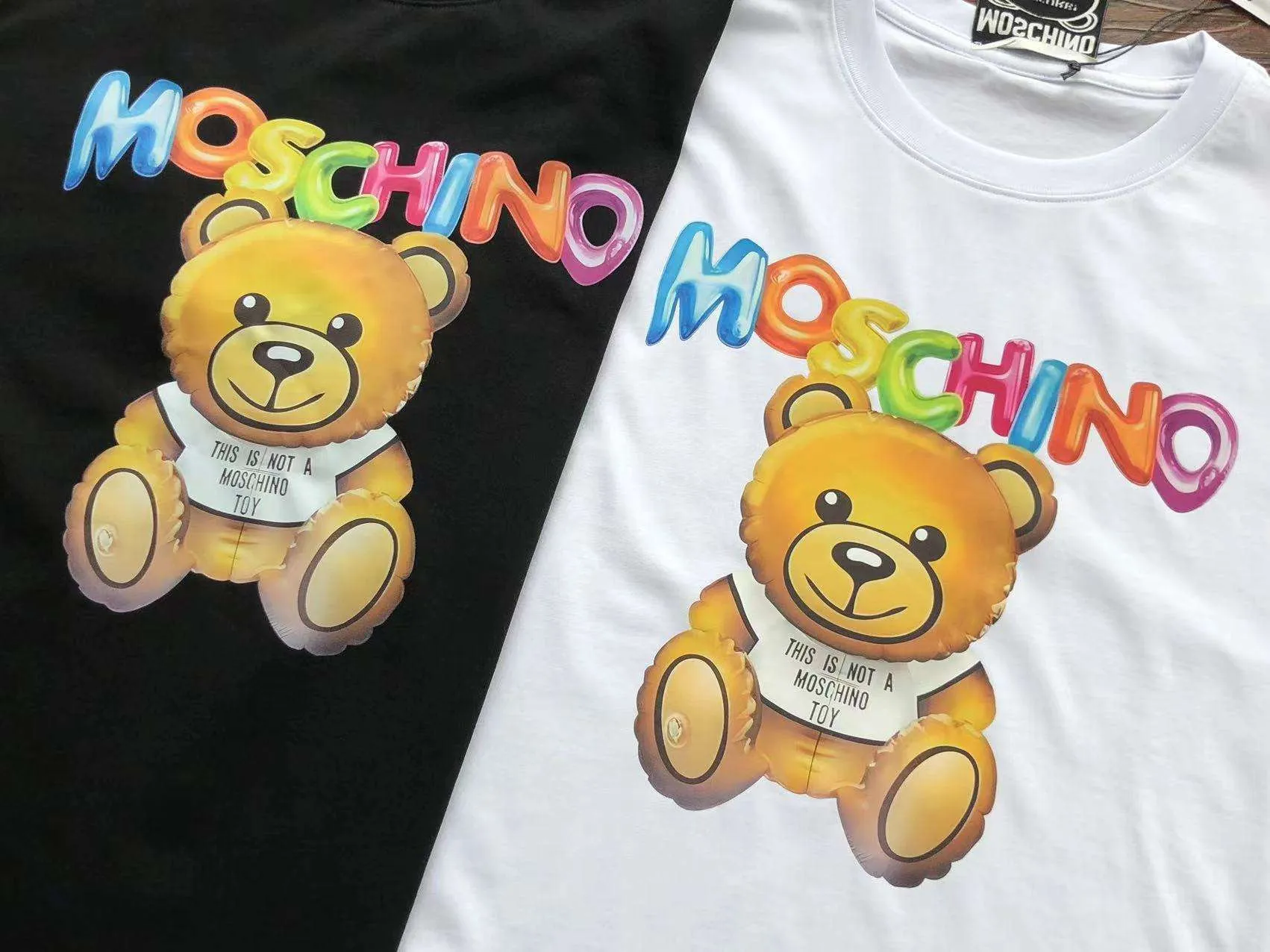 Camiseta Moschino