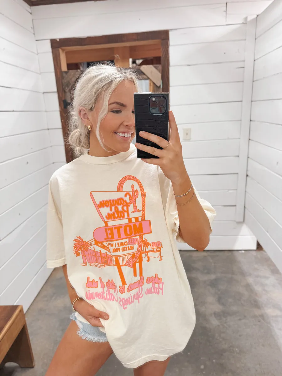 CANYON PALMS MOTEL OVERSIZED GRAPHIC TEE