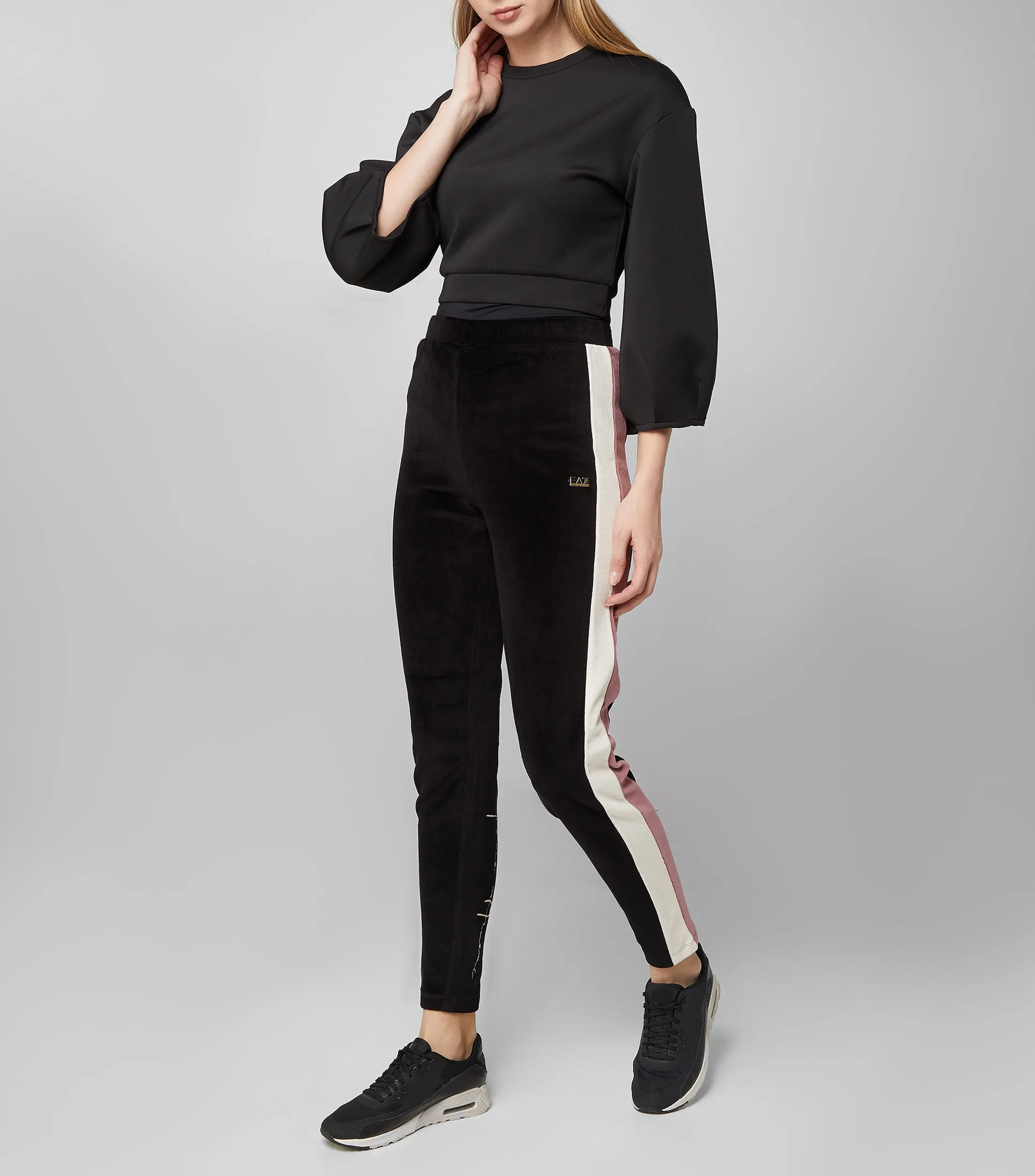 EA7 Emporio Armani Pants con líneas Mujer