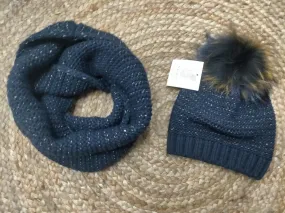 Gorro con bufanda de tubo  chica marino con lentejuelitas  de Jose Luis Navarro.