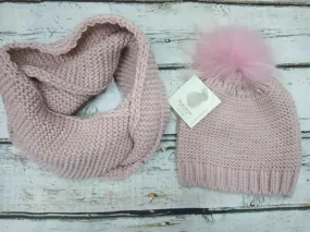 Gorro con bufanda de tubo  chica rosa palo con lentejuelitas  de Jose Luis Navarro.