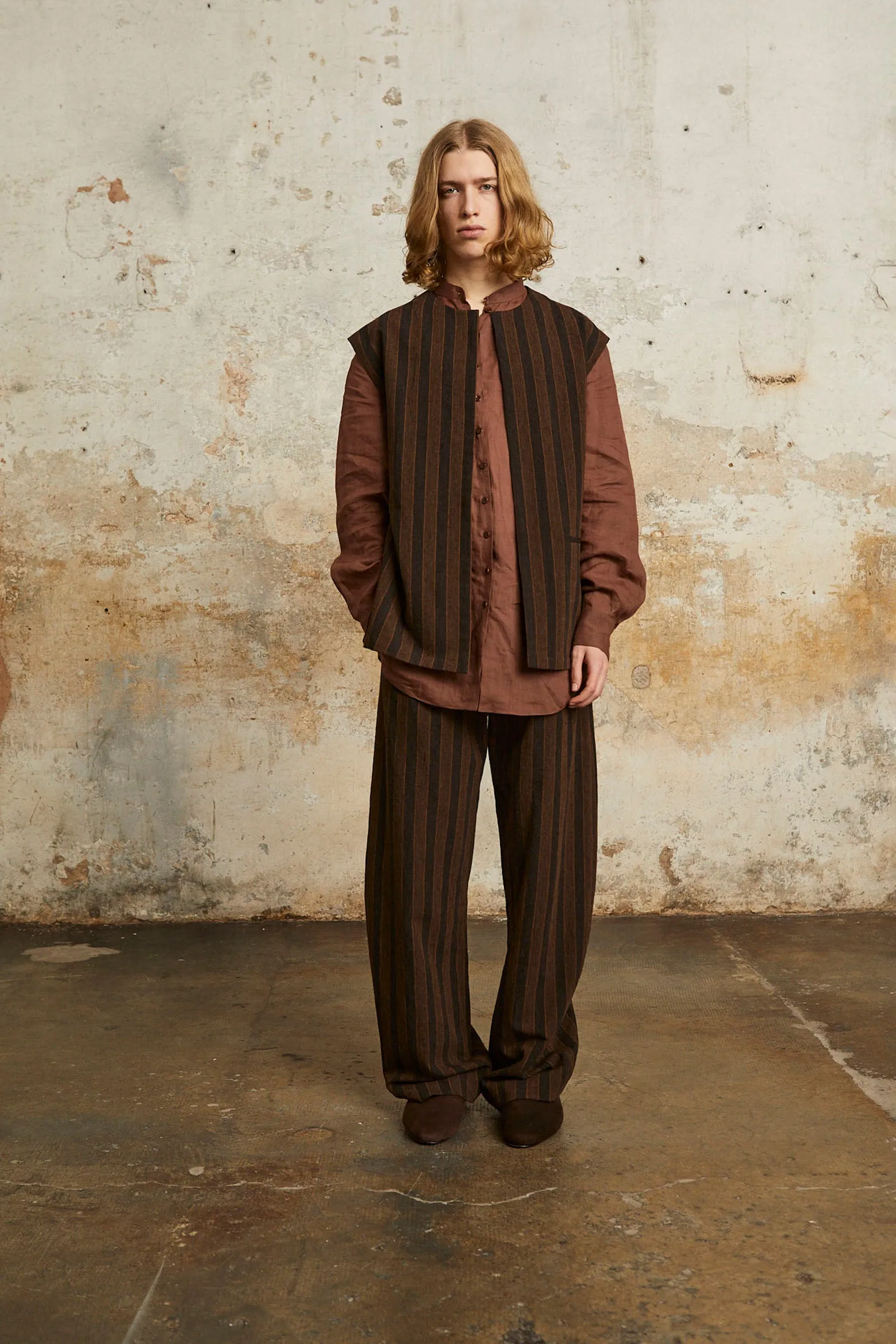 Marc, brown striped vest in linen and wool