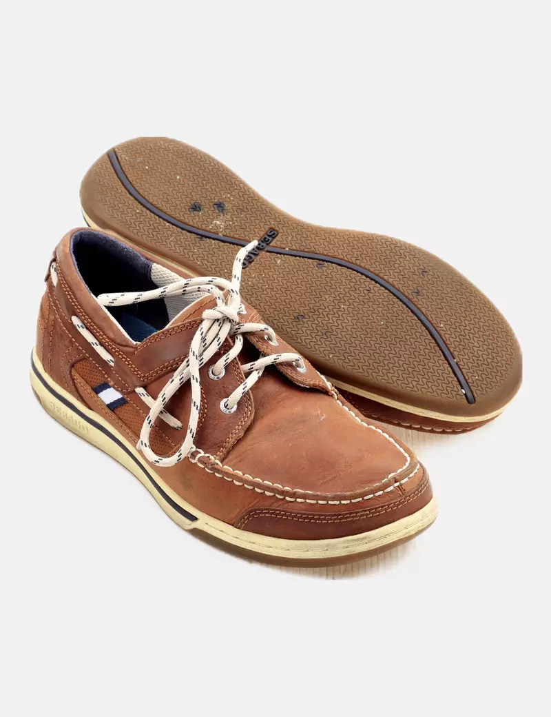 Sebago Náutico camel básico