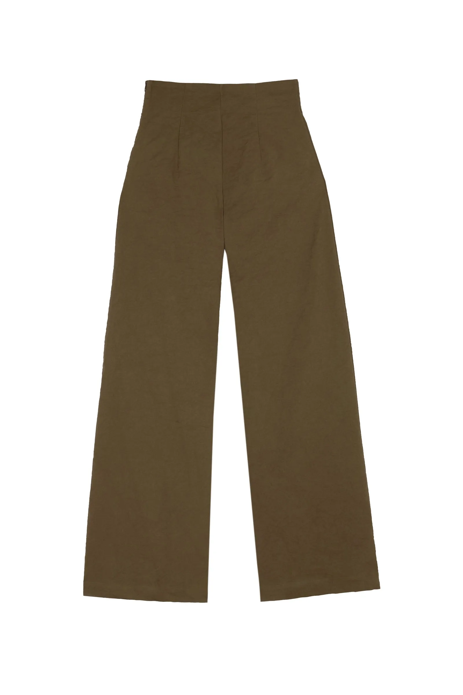 Turmalina, khaki pants