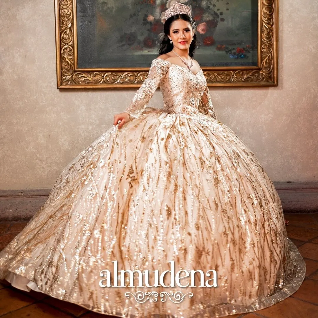 Vestido para Quinceañera Dorado Sin Hombros Manga Larga Elegante