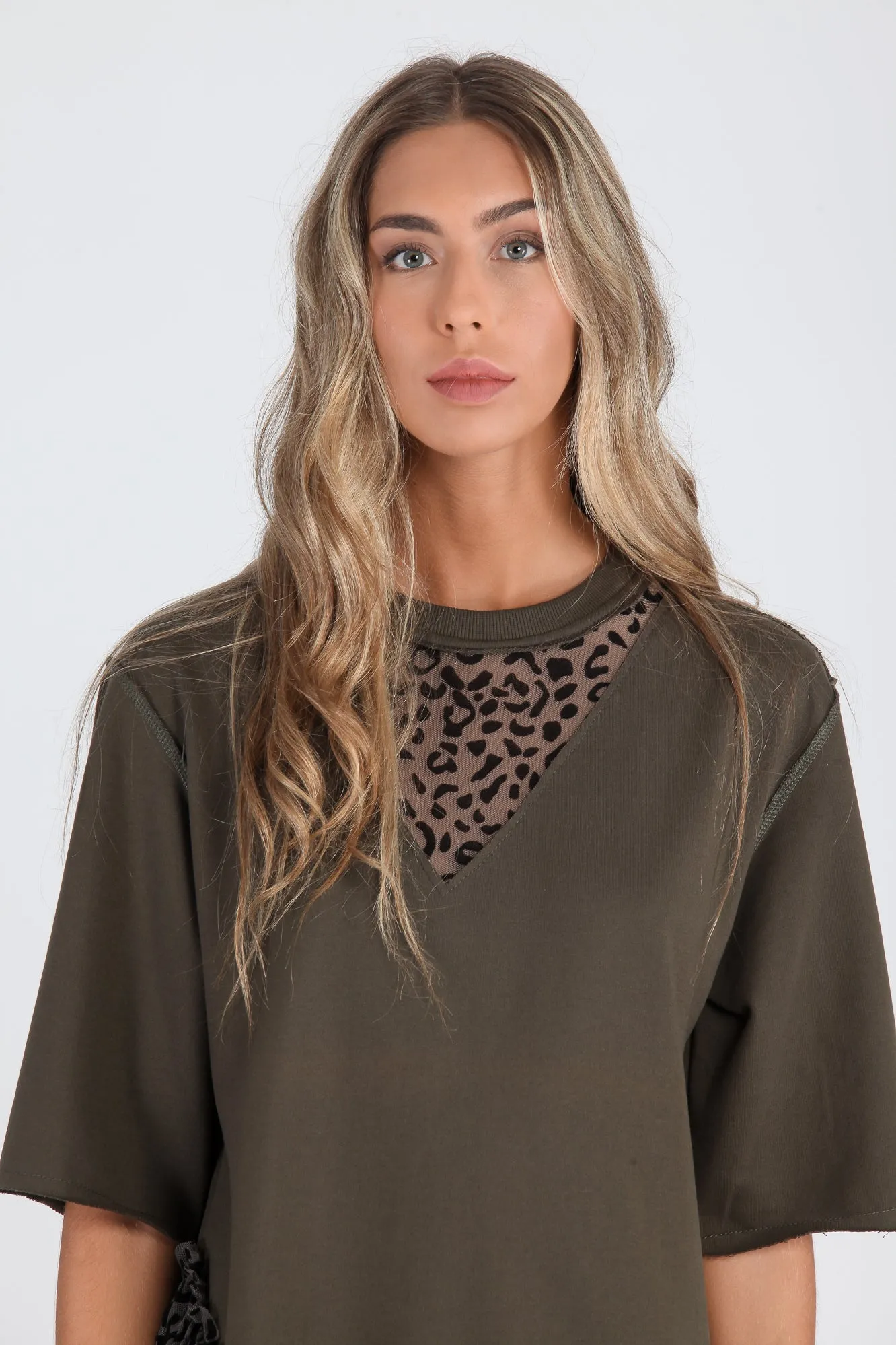 Vestido volantes tul print khaki