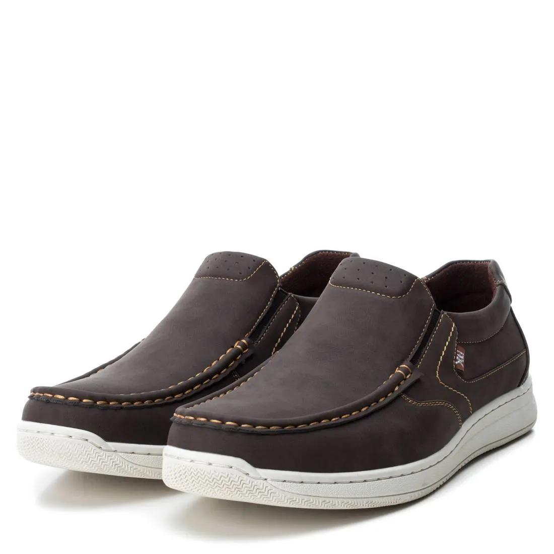 ZAPATO DE HOMBRE XTI BASIC 03414402